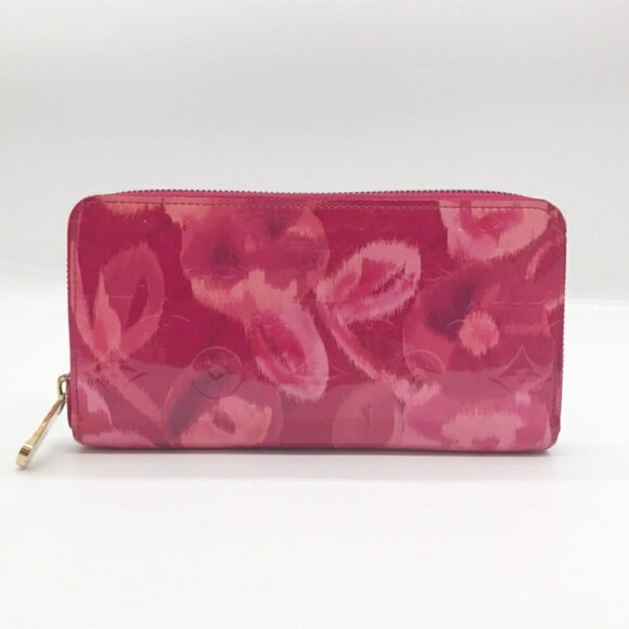 LOUIS VUITTON Pink Wallet - Picture 1 of 4